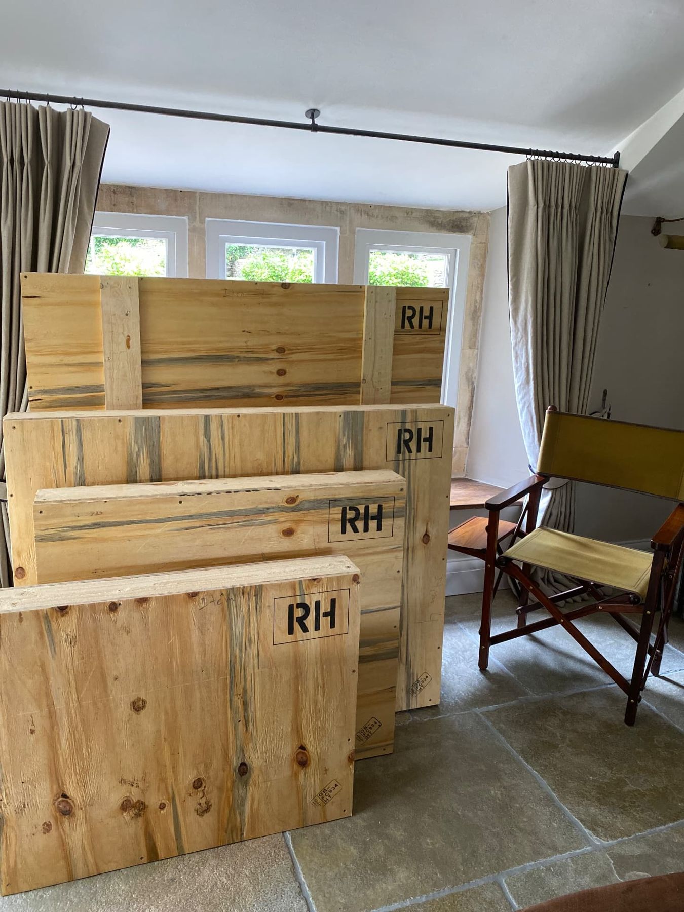 Bespoke wooden RH crates for artwork